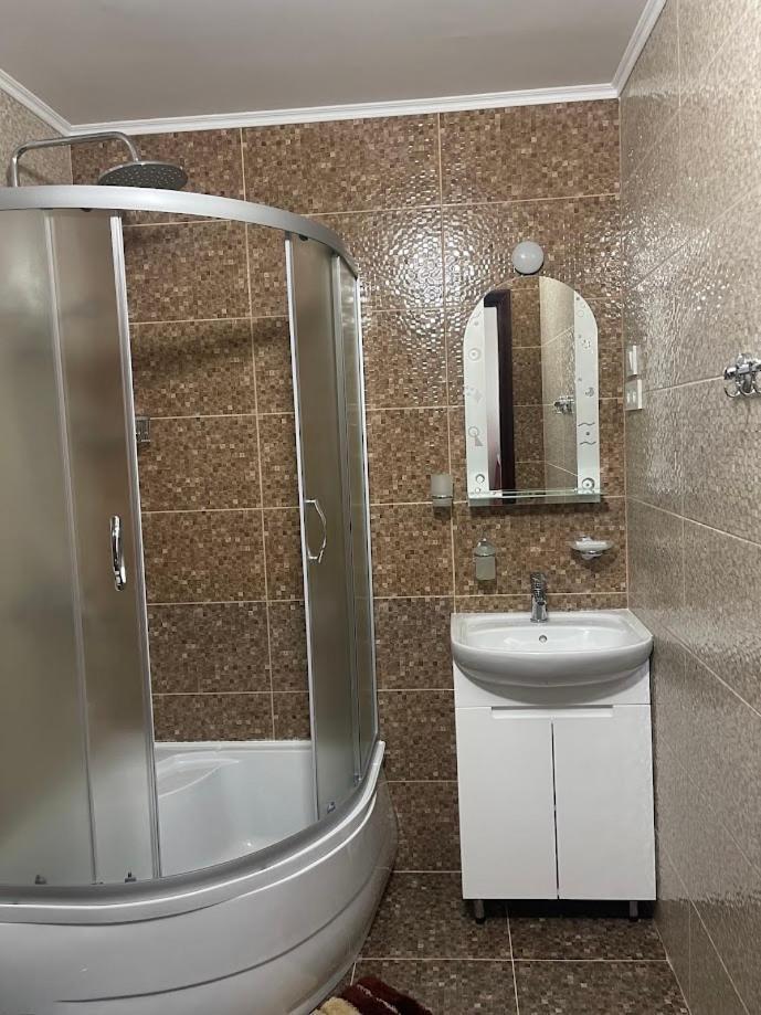 Hotel Elegia Trostyanets  Ngoại thất bức ảnh